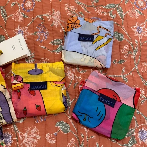 Brand new set of Baggu reusable bags — Still Life - Picture 3 of 4